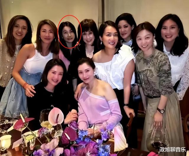 杨洋|明星在资本面前有多卑微?Angelababy遭公主抱,杨洋“招呼”富婆