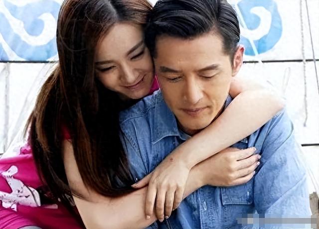 一夫多妻、爹味低俗,娱乐圈“好男人”的遮羞布终被扯下!