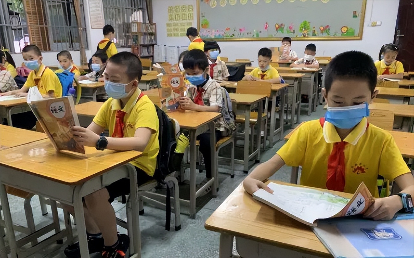 招聘|网传一小学按照父母的职业排座位,教育局介入调查,对此另有解释