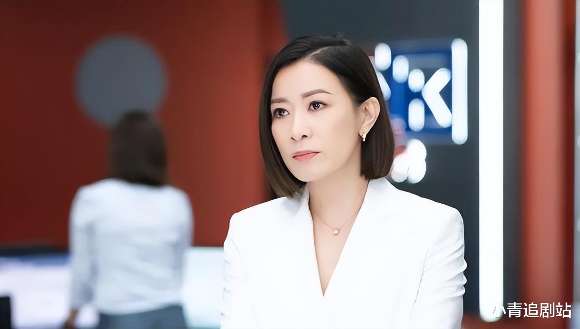 冠夫姓，言语羞辱，一口气追平，终于明白新闻女王这部剧有多讽刺