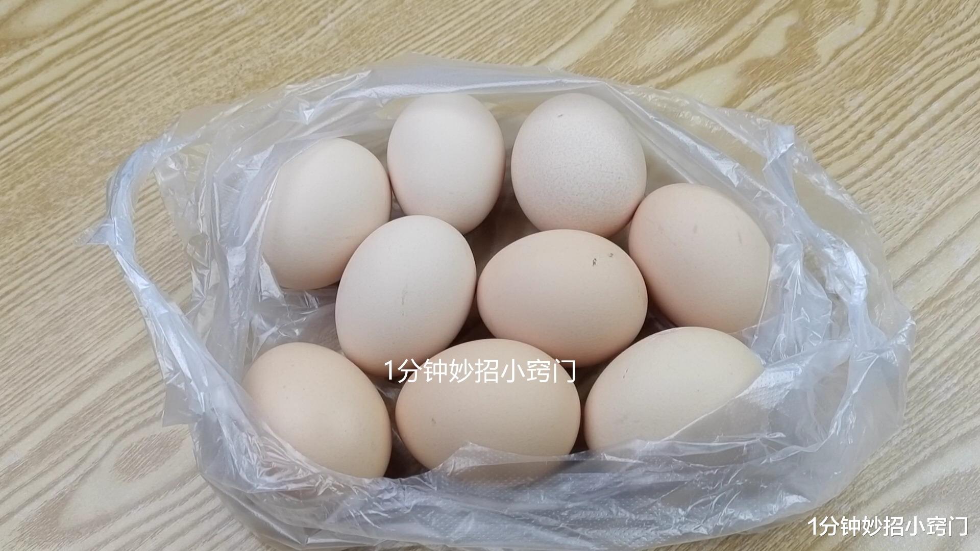 鸡蛋|鸡蛋是挑大的好还是小的好?养殖户说漏嘴,以后别买错了