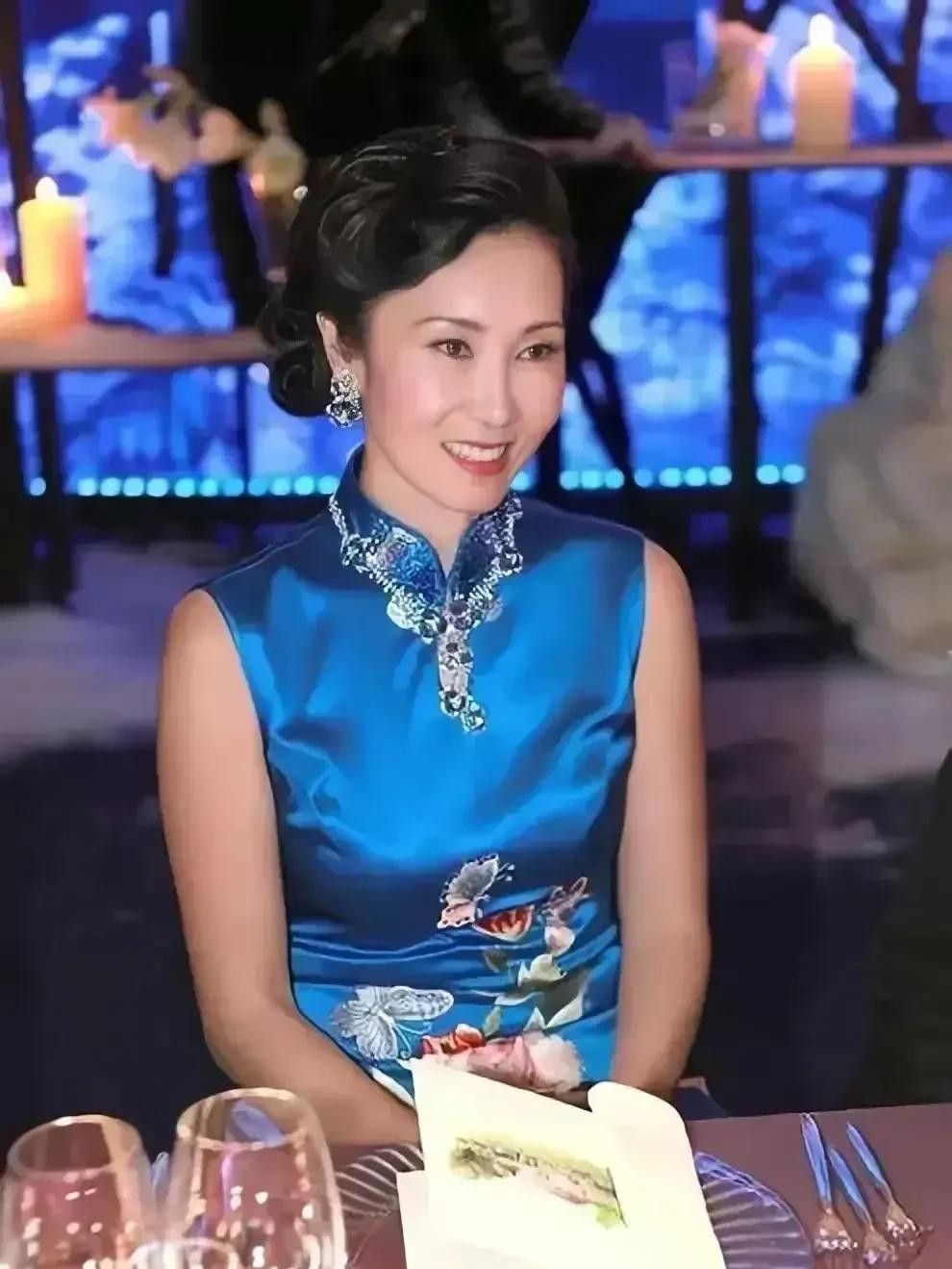 王健林|久违露面的王健林,突然引起了网友的热议