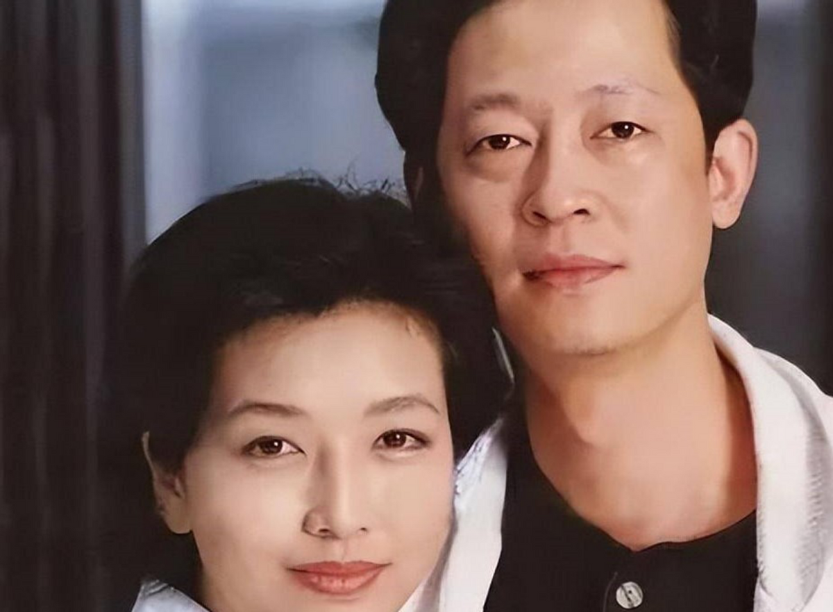 谍战剧《夜幕下的哈尔滨》陆毅、李小冉强强联手，谍战氛围感十足