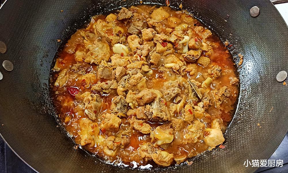 面条|鸡肉别只会红烧,尝尝这道姜油炒鸡,香气浓郁不油腻,做法还简单