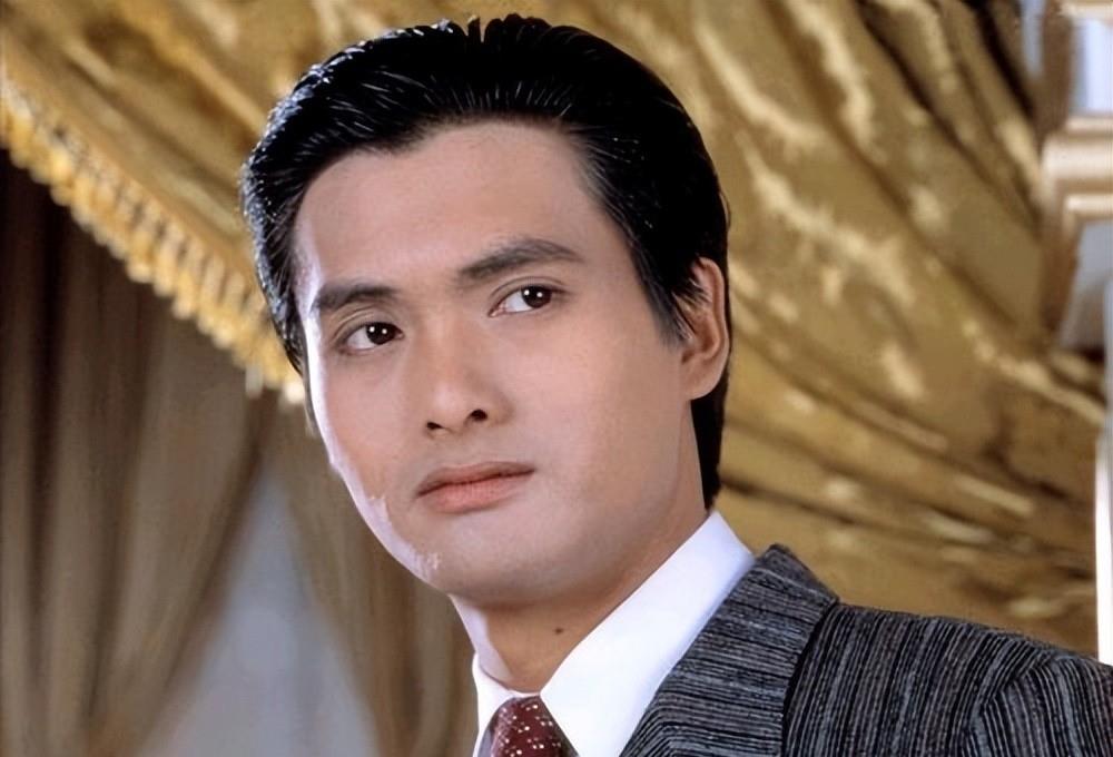 周润发藏不住了!63岁陈玉莲含泪公开孩子身份,未婚多年育有3子