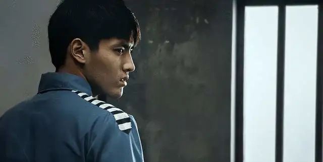 吴亦凡二审13年，粉丝叫嚣组织5千万人劫狱？请神婆为其祈祷庆生，太疯狂了！