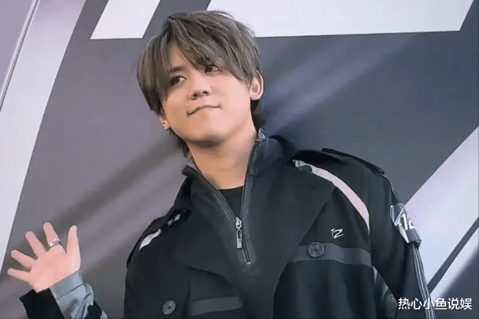 这一次,24岁的“香港顶流”姜涛,彻底让香港娱乐圈成了“笑话”