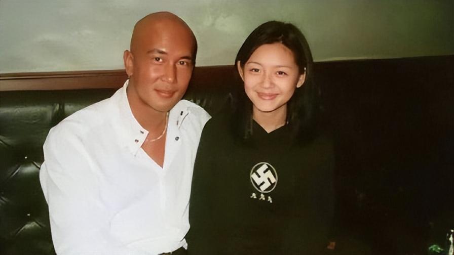 大S|大S的反击“如约而至”,张兰两人彻底撕破脸皮,网友:又狠又准