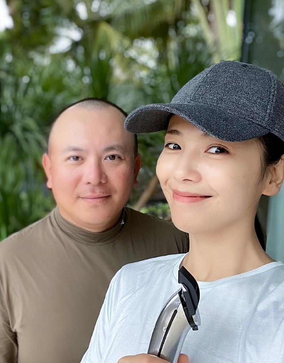 刘涛懒理王珂债务,这一次选择听闺蜜秦海璐的,狂晒好友聚会照片!