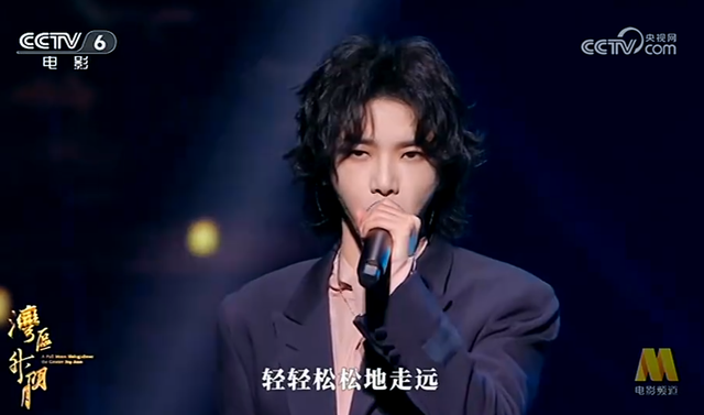 这一次,“混子”歌手华晨宇,在香港这一夜现了原形