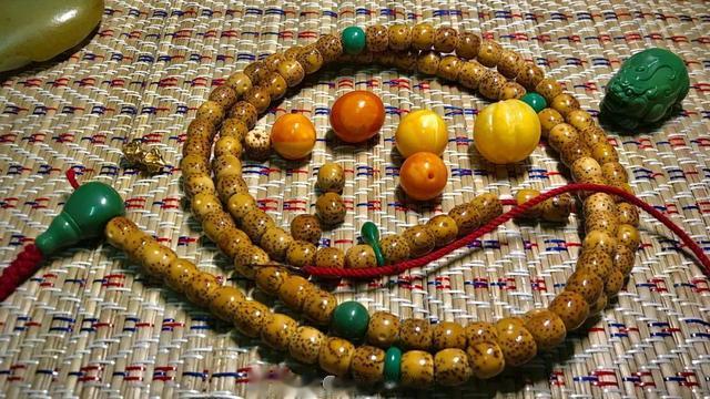 沉香木|那些被夸有品位的文玩人,原来是偷偷戴了这些串儿