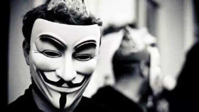 |心理学识人术:心机很重的人,往往有这4个奇怪行为,要警觉