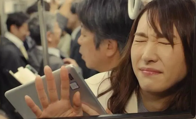 日本|日本“社畜”们的悲惨生活，每天只睡2小时，连续加班24小时