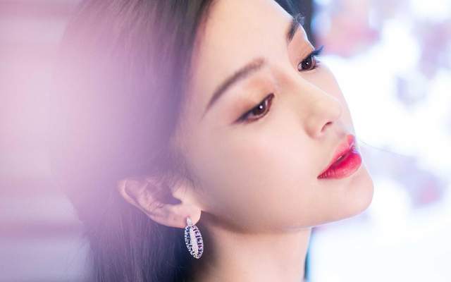 剧情反转！疯马秀官方回应Angelababy事件：遗憾的是她从没来看过