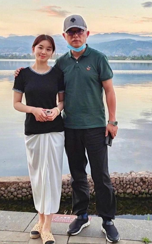 明星夫妻|“消失”的孟非，已经走上了另一条大道