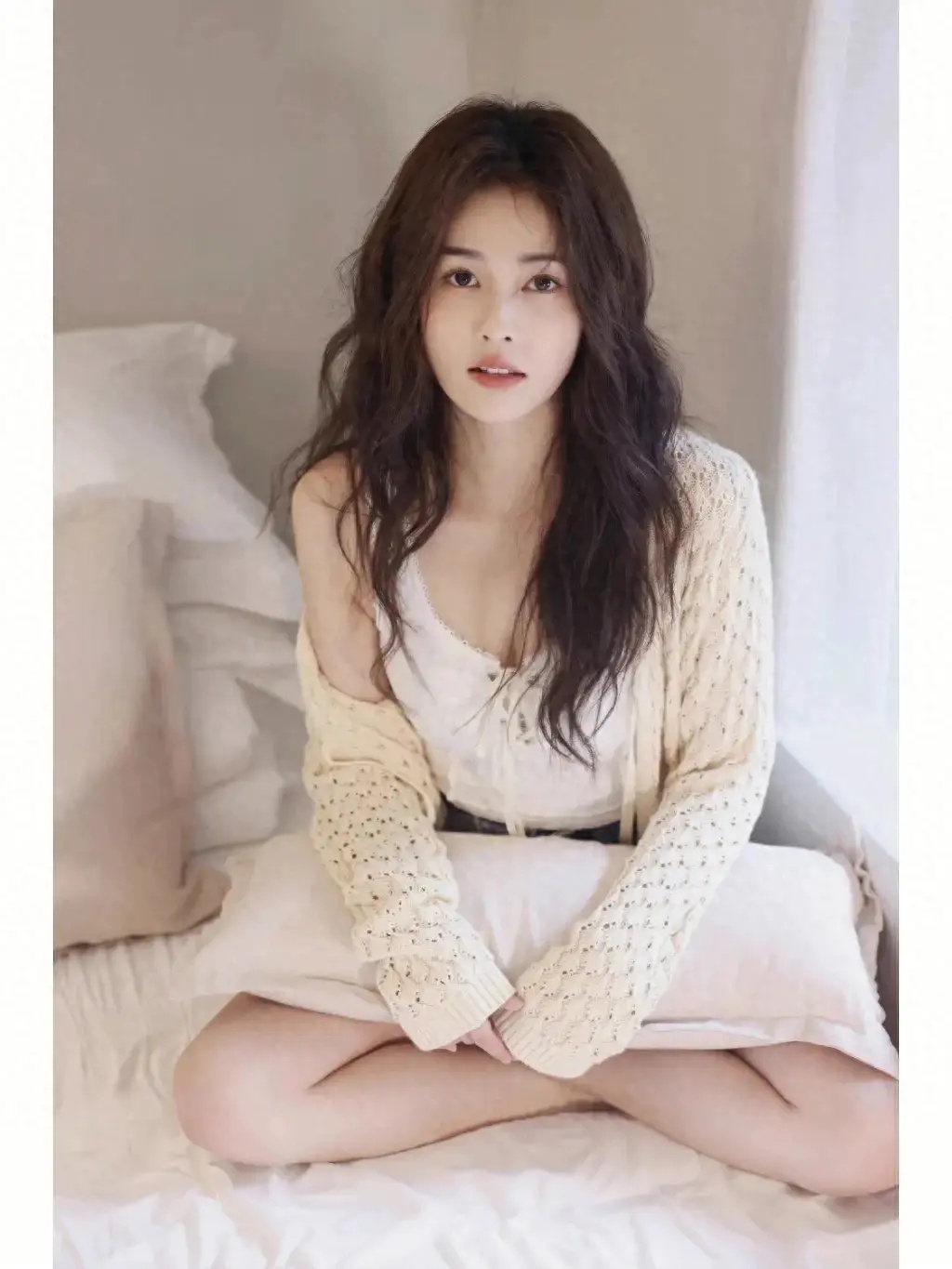 频繁被黑被骂被嘲讽，人美心善的白鹿，到底要忍到什么时候？