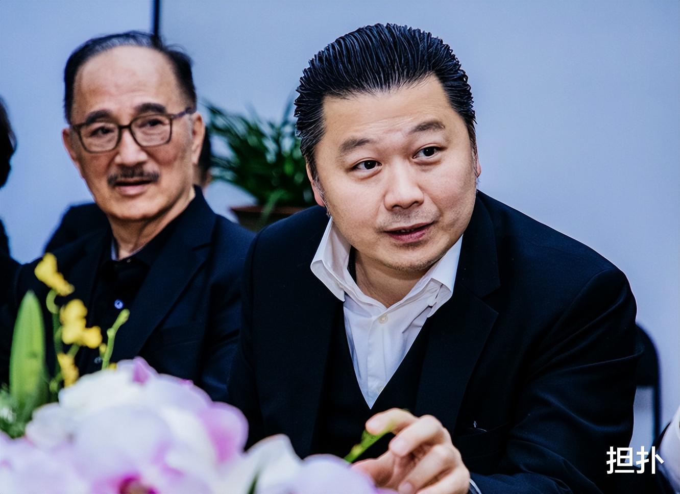 马云|陪马云看拳赛吃路边摊，谢吉人是什么来头？坐拥千亿还娶韩国妻子