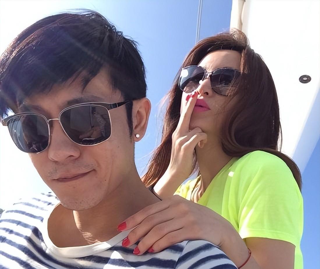 亲妈是制片人，干妈是导演，20年都捧不红他，却在娶妻改名后火了起来