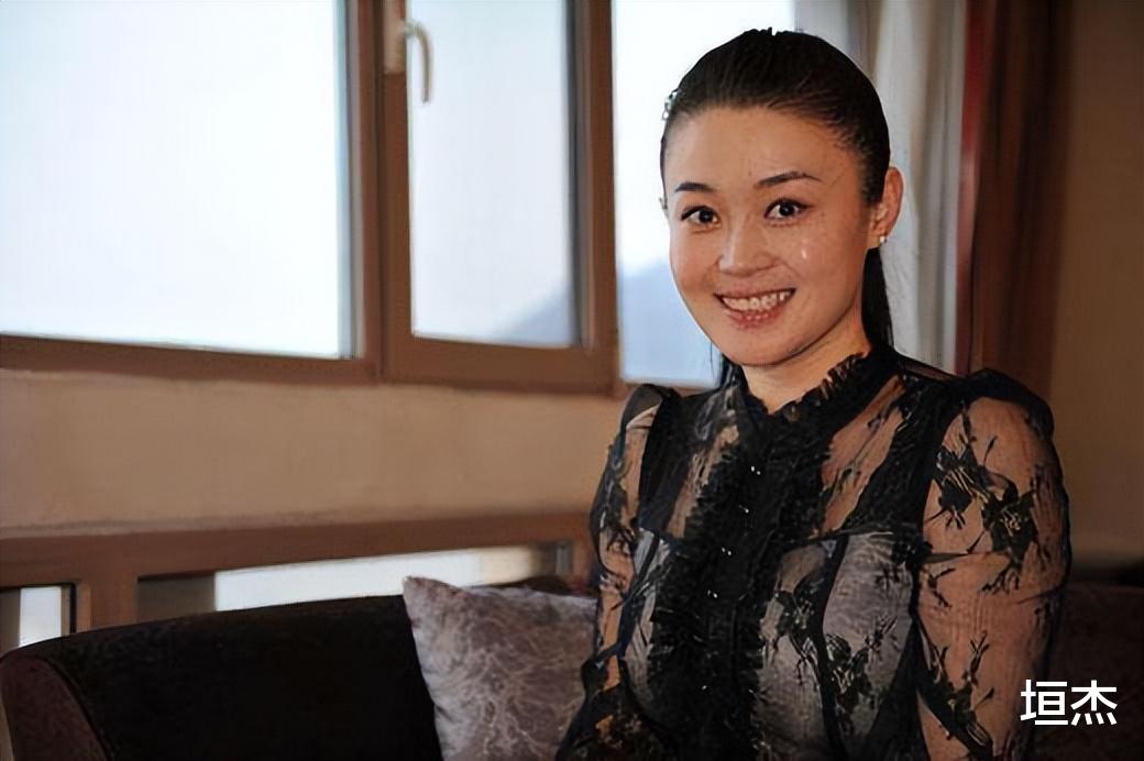 关婷娜|“污言秽语”成了唯一标签，关婷娜的遭遇，是娱乐圈的悲哀