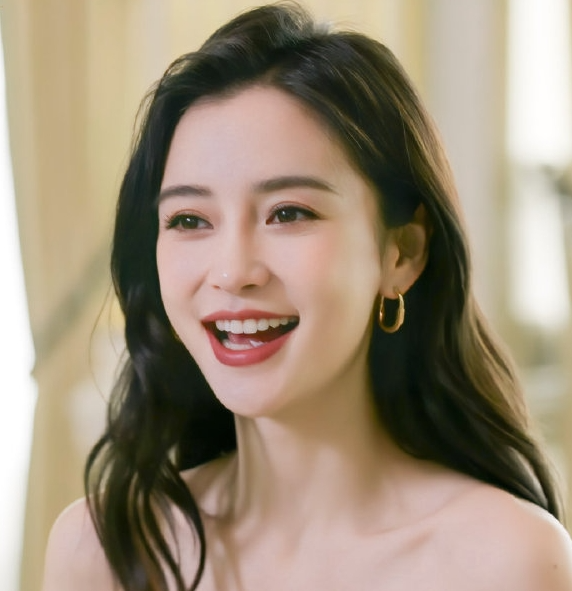 baby海外高调复出，不愧是资本选中的女人！