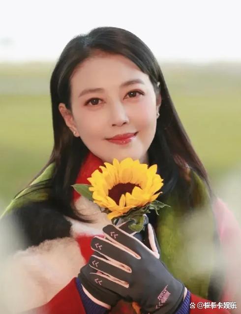 港媒曝光周海媚骨灰处理细节，或将安葬在香港，方便家人悼念！