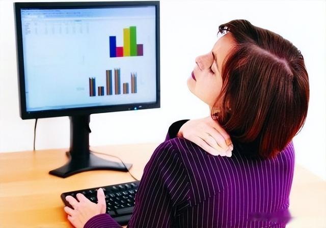 睡眠|手麻、肩胛骨区域疼痛,是怎么回事?不出意外,这3种可能性最大