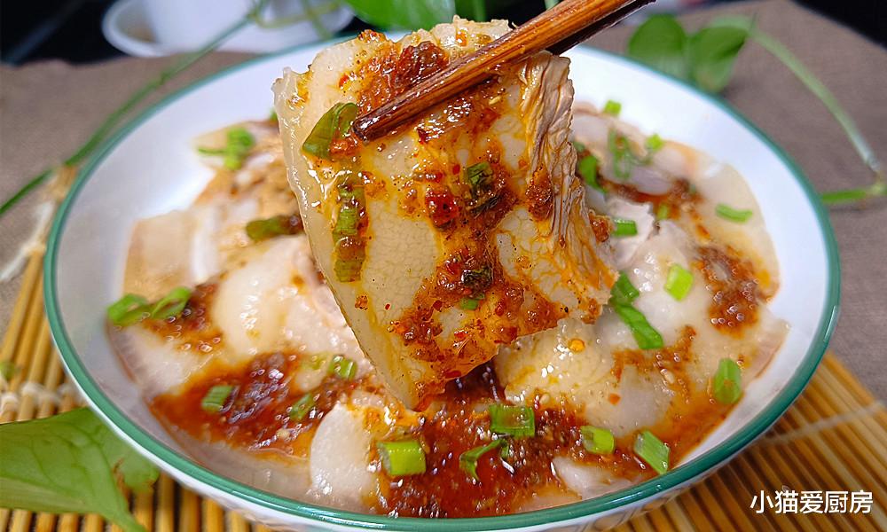 五花肉|白切五花肉看似简单，要想做得好吃，有几个小技巧需要注意