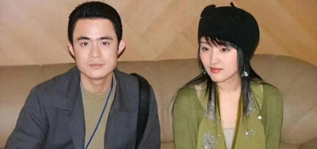 赖文峰现状曝光!娶小23岁娇妻,眉眼像极旧爱杨钰莹,儿子已6岁