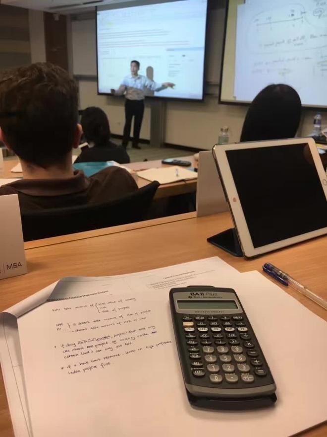 我，985本科毕业生，年薪百万的职场精英，却被孩子搞得精疲力尽