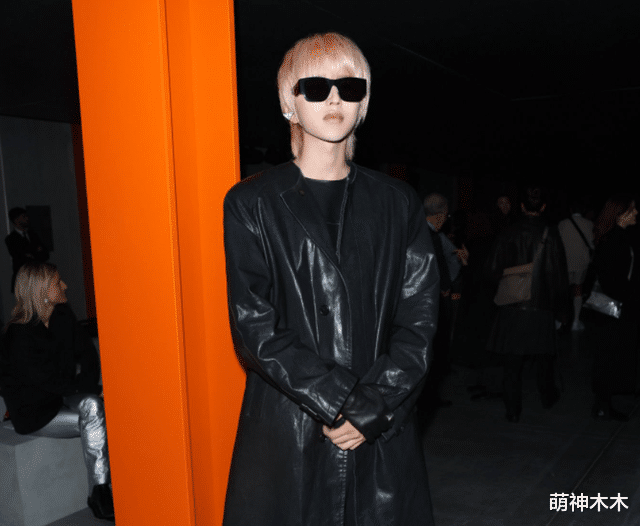 刘诗诗|时装周明星尴尬瞬间：刘诗诗撞衫四次，蔡徐坤同款穿搭输给韩星