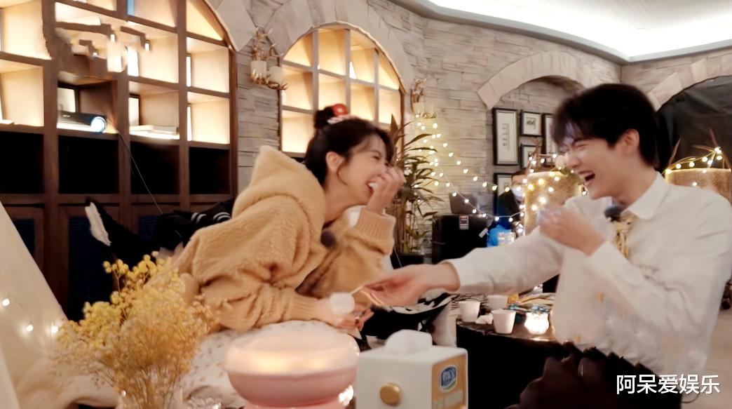 赵樱子|赵樱子用情商,让李治廷有台阶下,也帮周柯宇和薛凯琪化解了尴尬