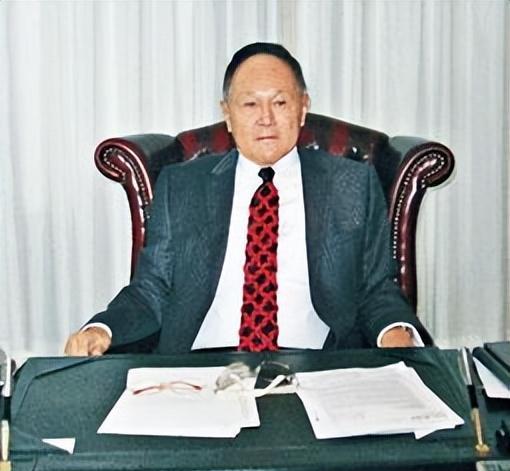 刘銮雄|赵世曾:87岁还在泡妞,平均每年换176个女友,刘銮雄都自愧不如