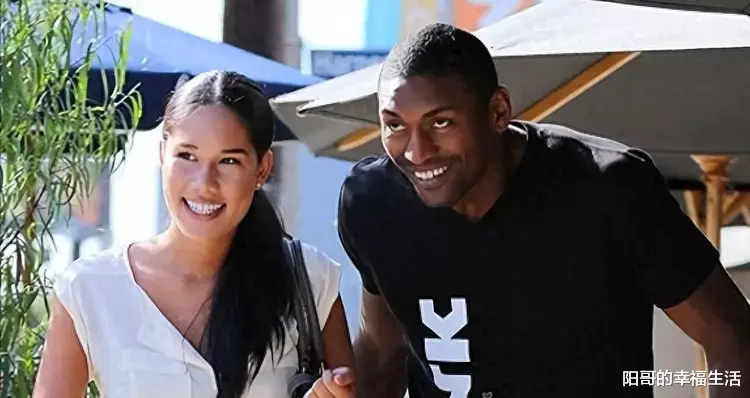 欠下五百万、被家暴到出血，这三位嫁给黑人的女星，现状怎样了？