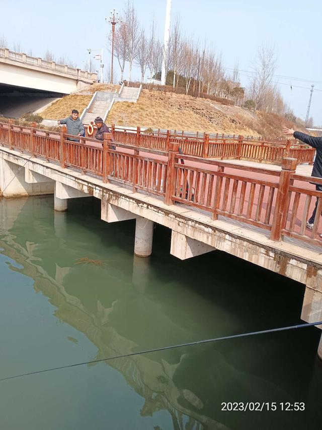 |【钓鱼之家虾粉】天气晴好渔人多,争分夺秒享欢乐