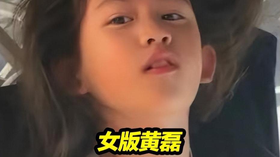 黄磊6岁儿子罕露面！长相酷似霍思燕儿子，行为稳重和姐姐反差大