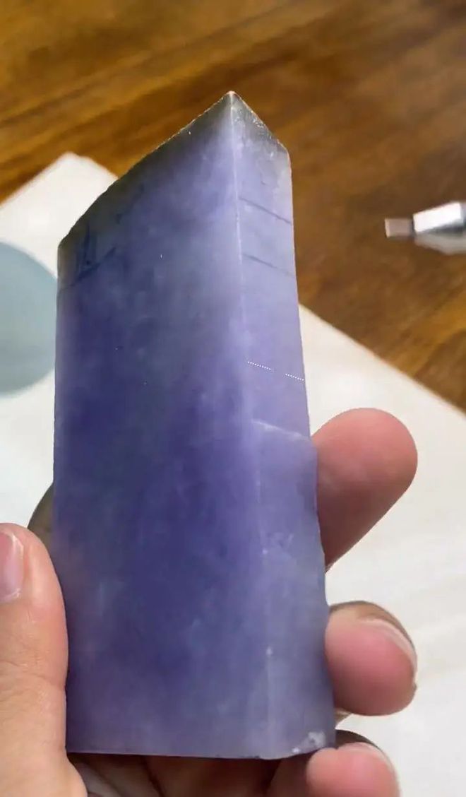 什么样的翡翠让玉雕师烧脑?