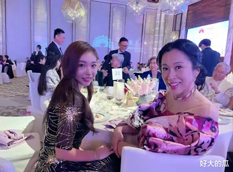 曝朱玲玲幸福是前夫照顾,霍震霆不诋毁前妻,不允许仨儿子烦妈妈