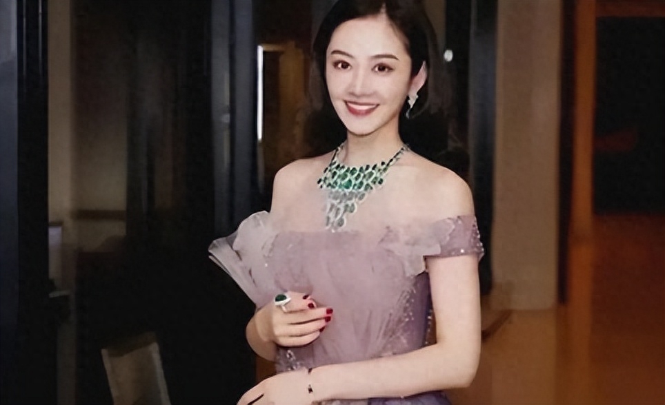 “恒大舞王”白珊珊，许家印眼中的貂蝉，却被曹德旺一句话戳穿