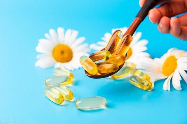 被吹上天的5种保健食品，实则坑钱又伤身，劝告父母：谨慎购买