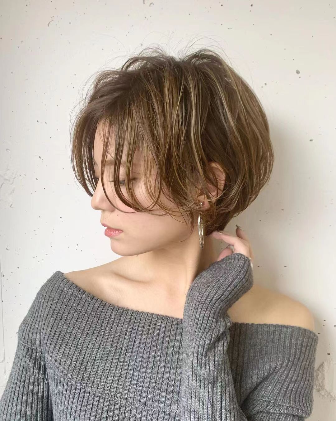 短发也百变!这些款式让你秒变时尚icon!