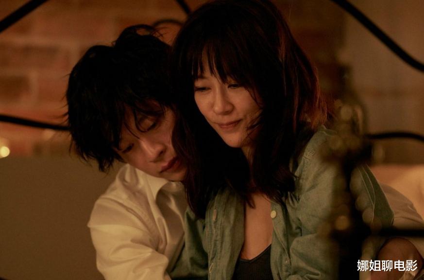 35岁日本女人的私密生活,把男人当成玩具!日本电影双重幻想