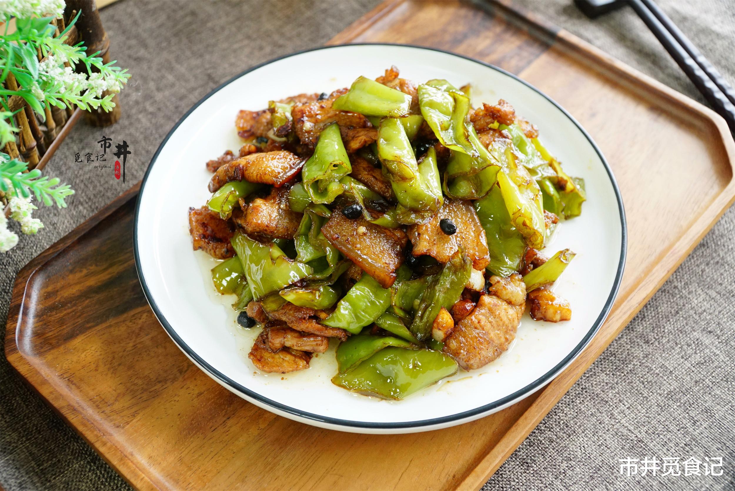 辣椒|家里有辣椒的，一定要试试这做法，香辣开胃，不怕天热没胃口了