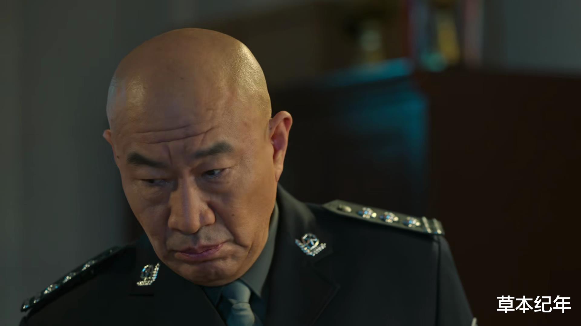 石兆琪|同样是演警察,把张译、张志坚和石兆琪放在一起看,差距太大了