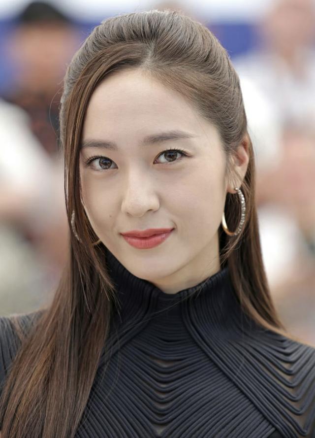 郑秀晶 郑秀晶生图又“杀疯了”！韩国审美天花板，真不是吹出来的