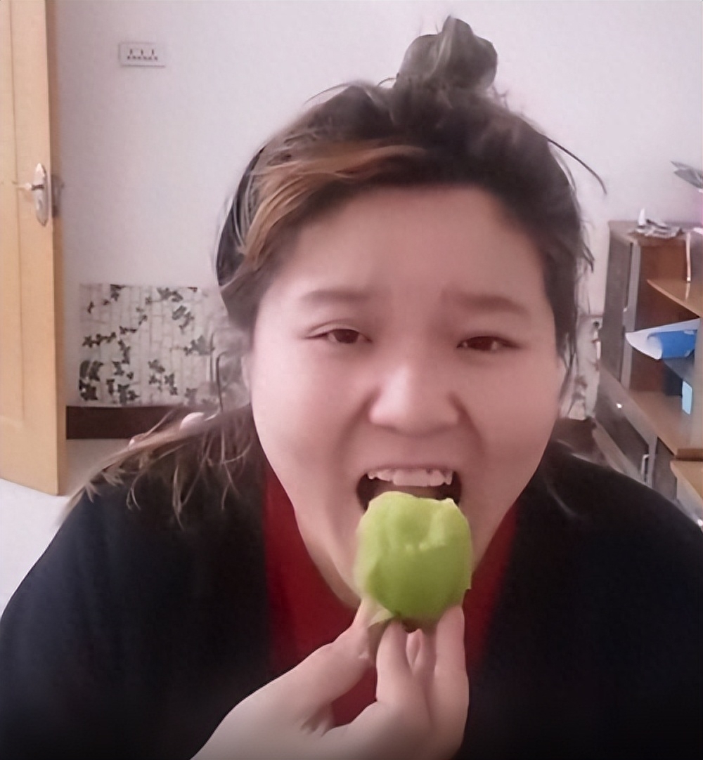 我就奇了怪了，是什么人捧红了这群跳梁小丑？