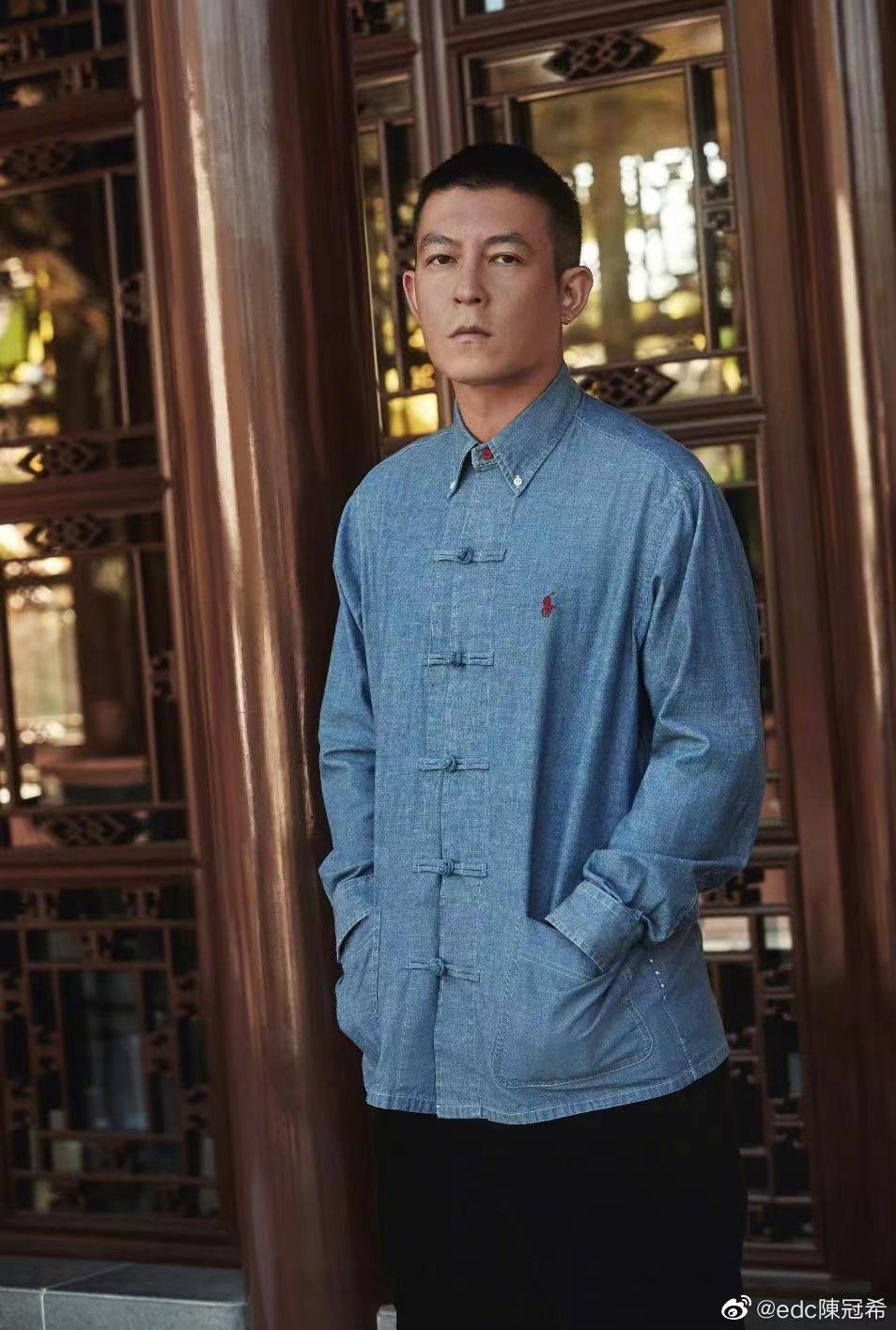 陈冠希|陈冠希现身上海酒吧引美女尖叫 !打扮时尚又低调,法令纹明显显沧桑