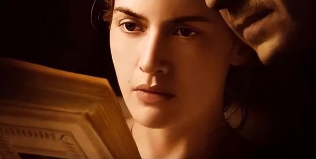 朗读者|《朗读者》:我们终其一生,都在寻找散落在书中的灵魂