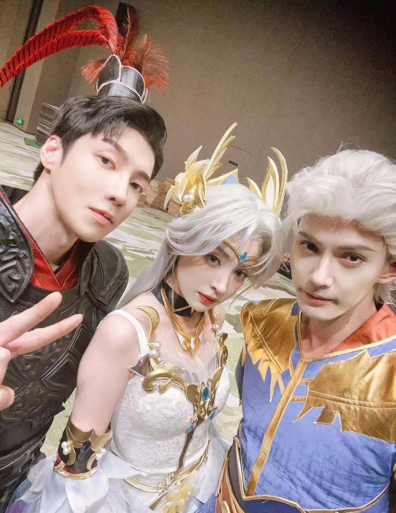 古力娜扎|“娜么正瀚”登顶热搜,娜扎、徐正溪和高瀚宇角色扮演