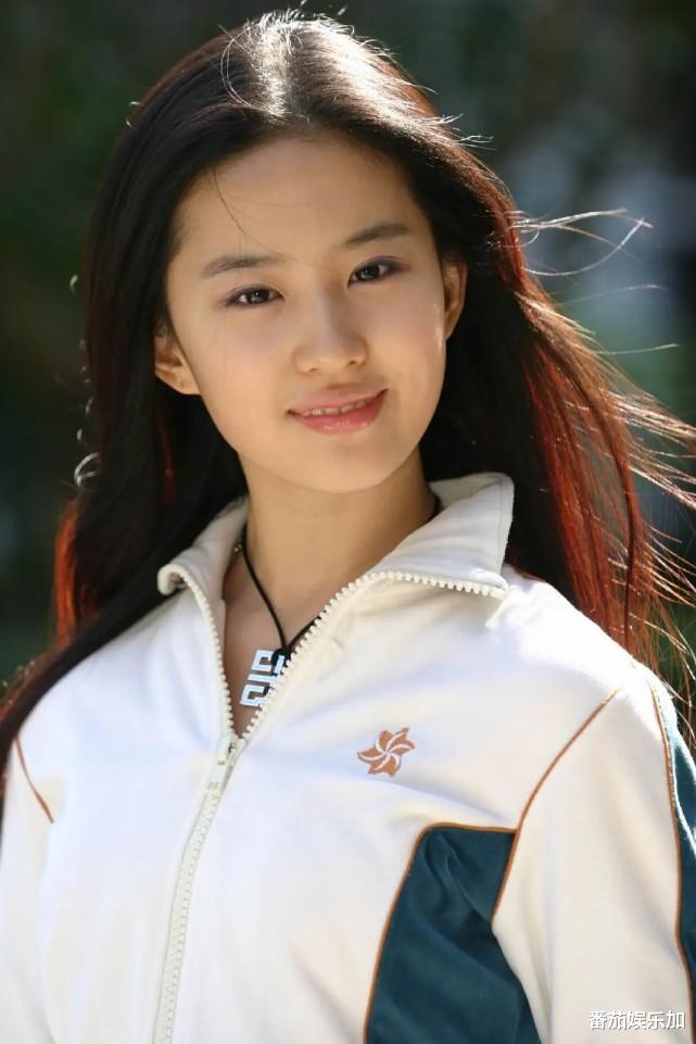 俞敏洪喊话知名演员刘亦菲，董宇辉圈外男友身份爆光，评论区沦陷