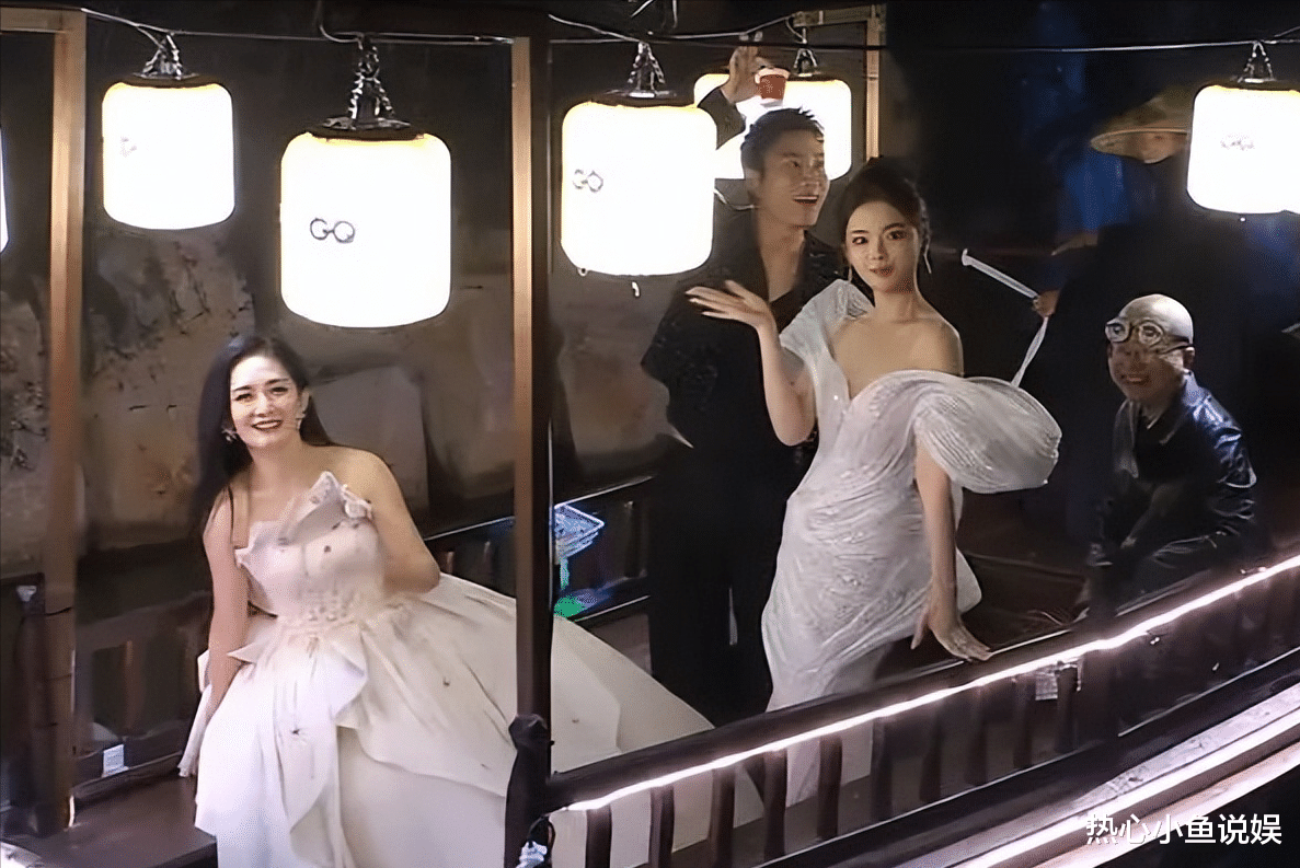 GQ红毯之死亡灯光:张天爱假屁股,毛晓彤鼻子透光,景甜秒杀董洁!